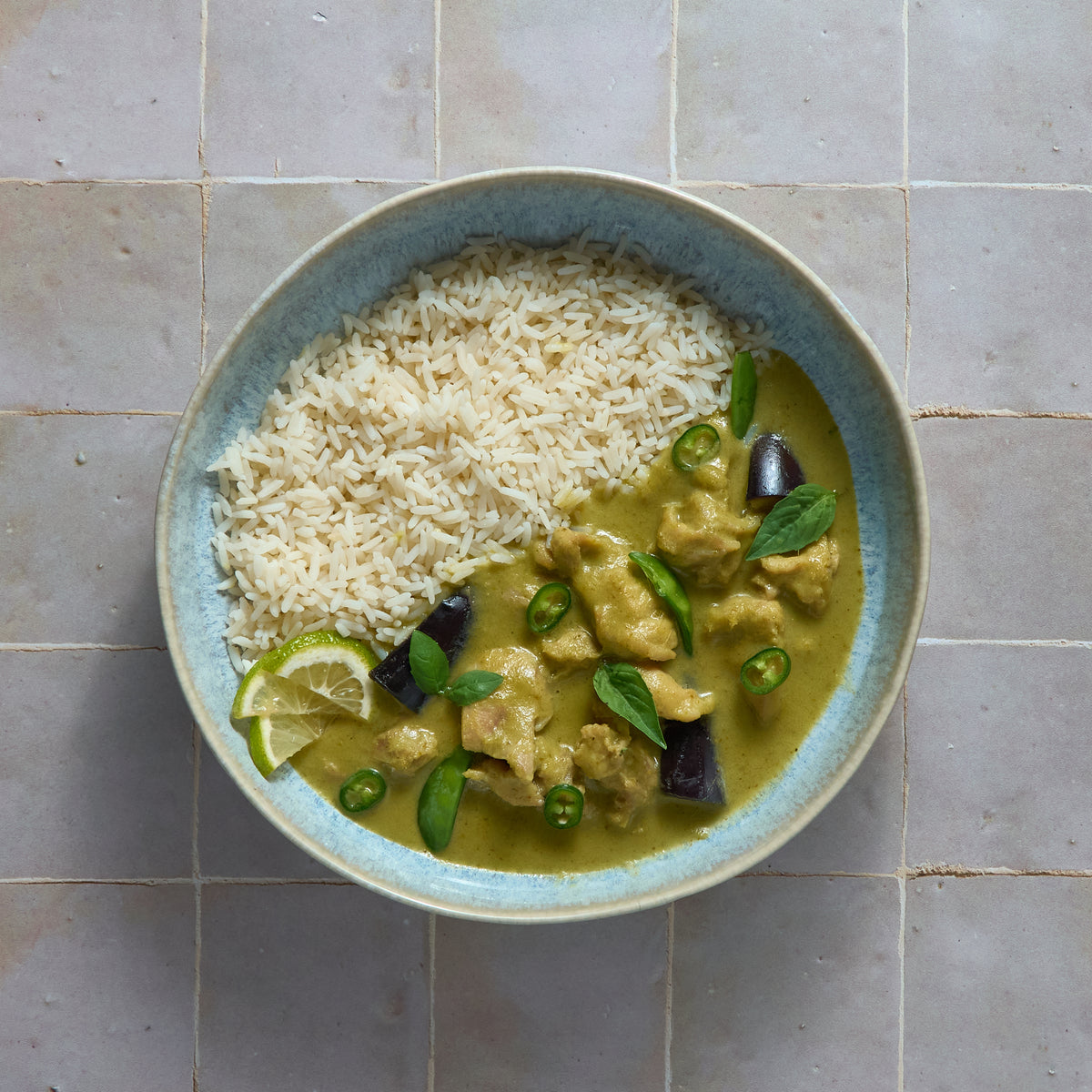 Curry Vert au Poulet et Légumes avec Riz Jasmin