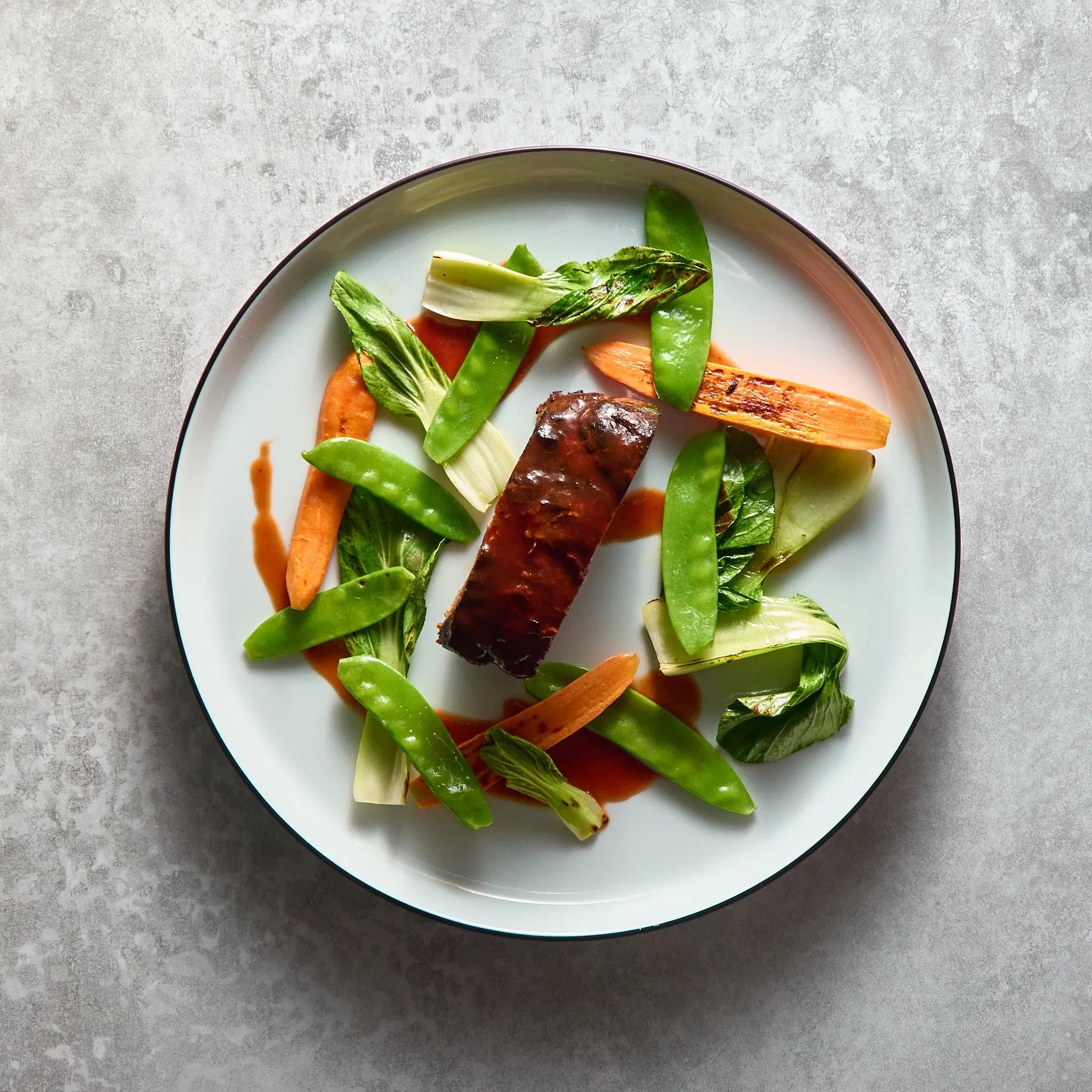 Poitrine de Porc Braisée avec Carottes, Pak Choï et Riz Basmati The Lunch Club