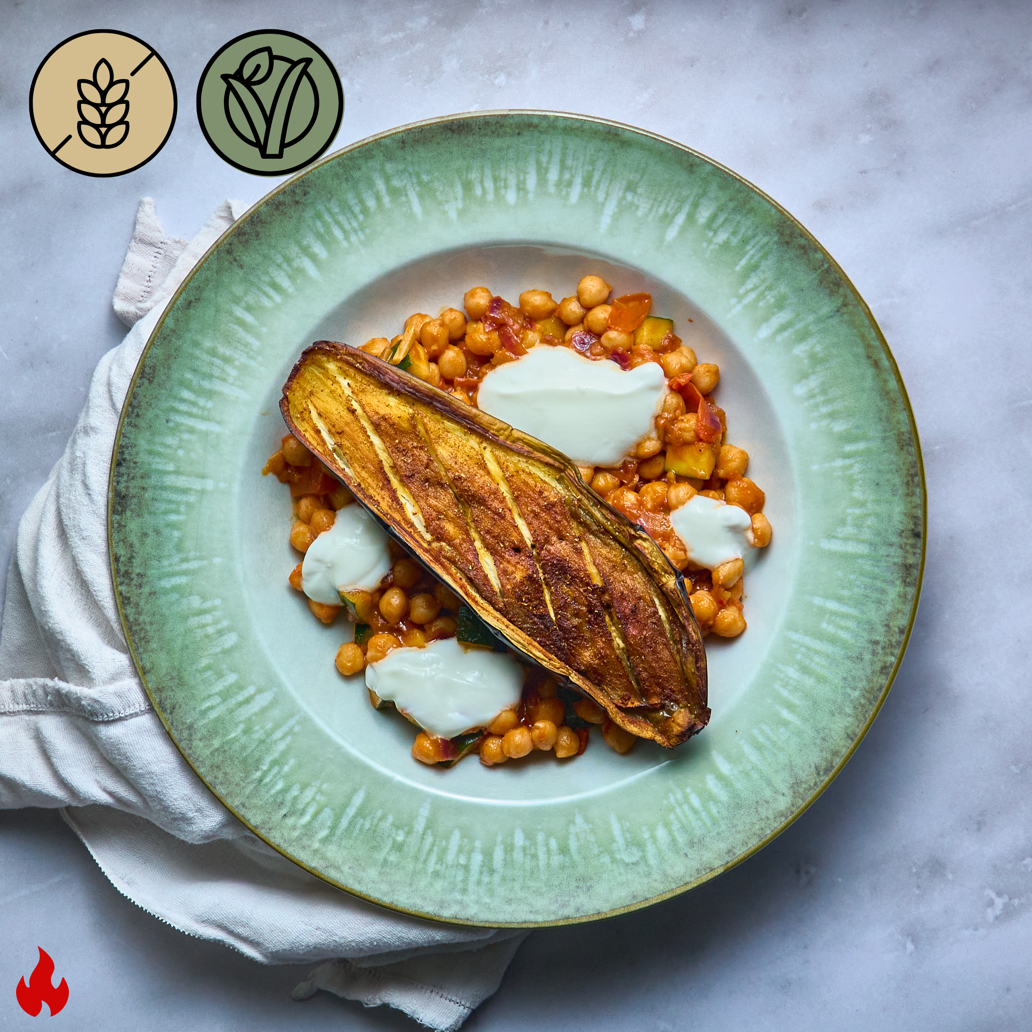Aubergine Rôtie, Pois Chiches Harissa et Sauce Tahini