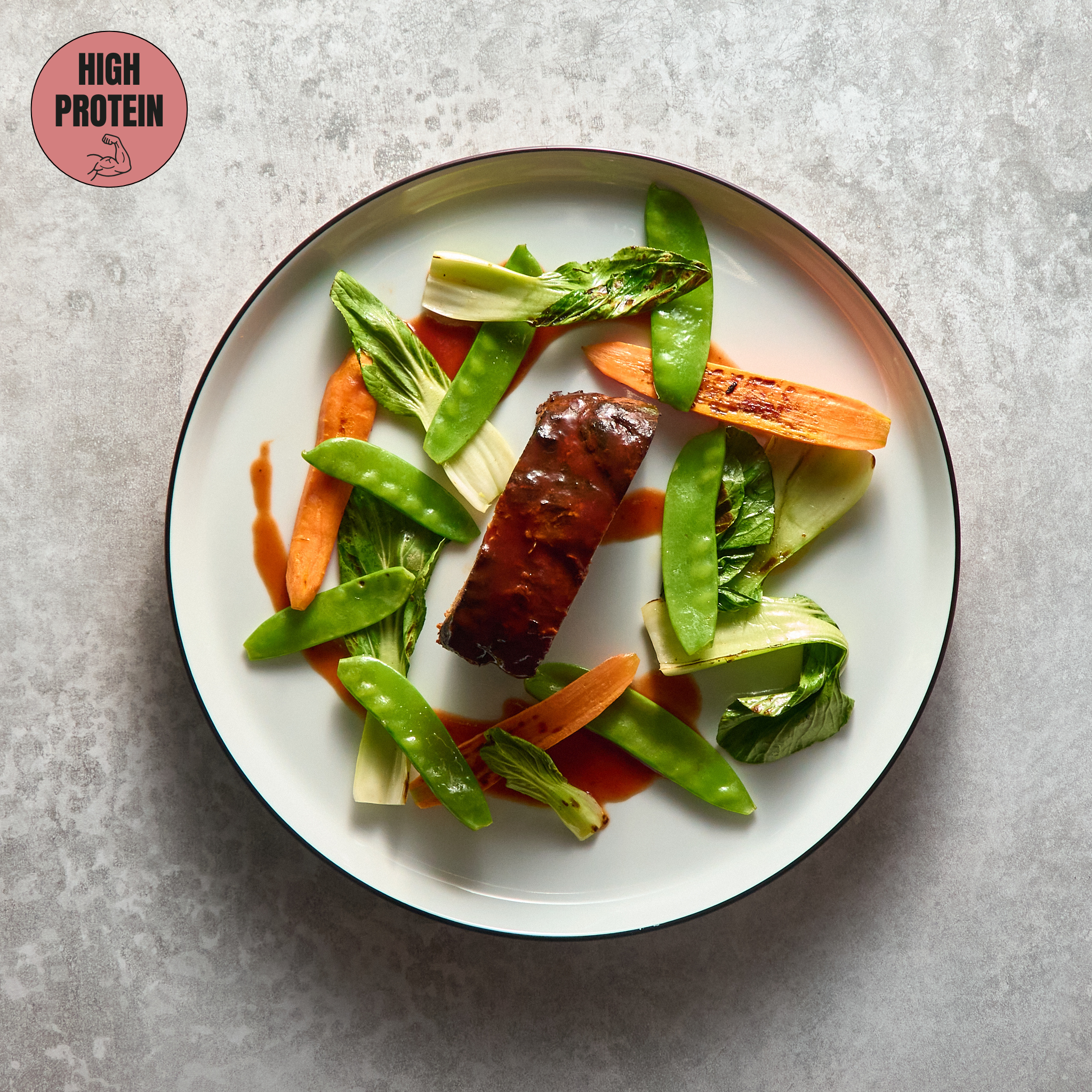 Geschmorte Schweinebrust mit Karotten, Pak Choi und Basmati-Reis
