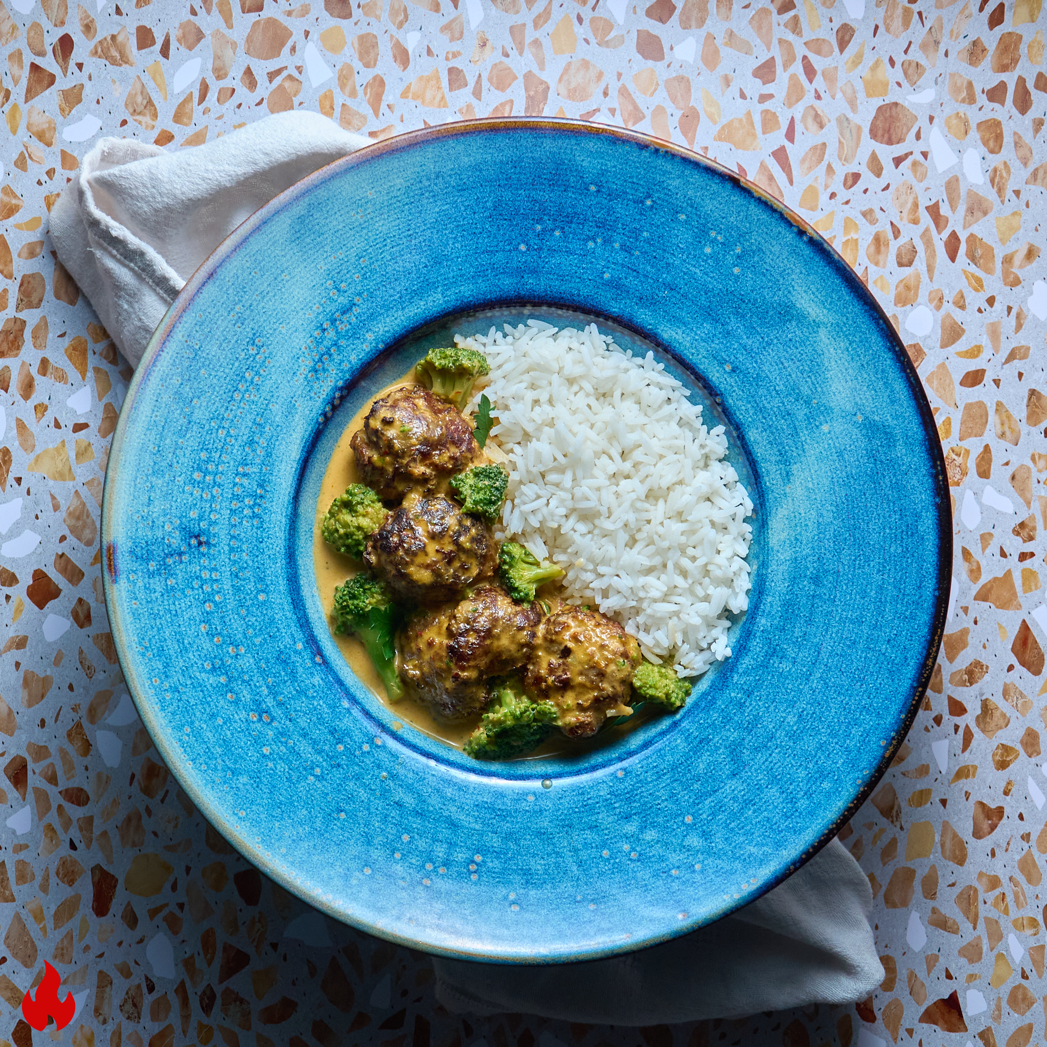 Boulettes au Curry de Coco et Riz